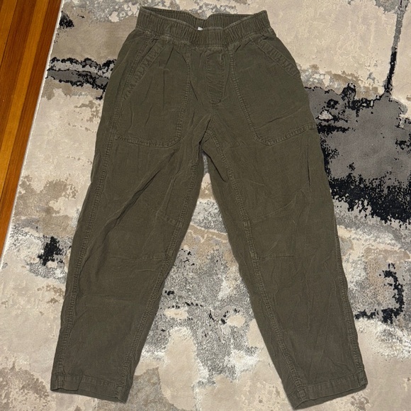 Women’s Old Navy Corduroy Green Pants - Picture 1 of 4